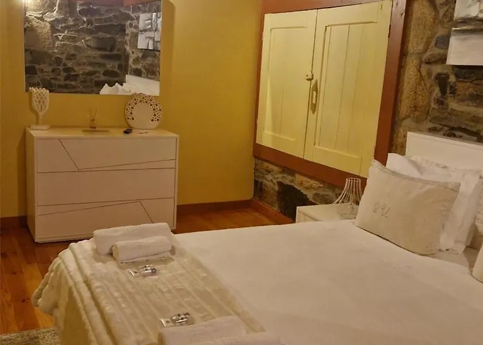 Quinta Da Urtigueira Фермерский дом *